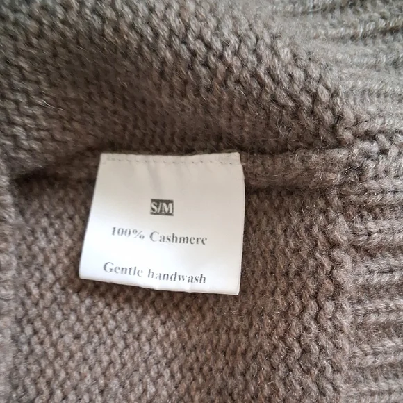 Classic Brown Turtleneck Sweater - Women - Picture 4 of 8